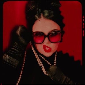 Meet your Posher, Gabby